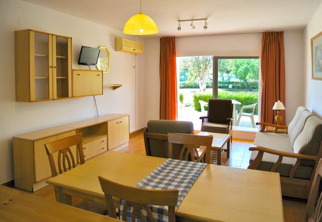 Apartamentos Venecia Roquetas de Mar Room photo